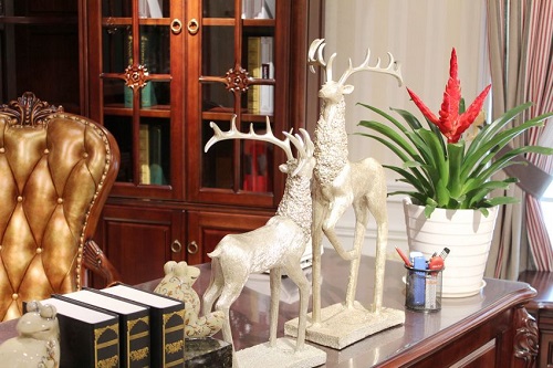 Nai trang trí phong thủy 