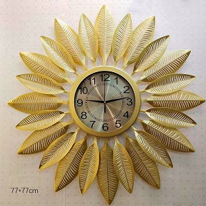 Đồng hồ treo tường hình lá vàng 02