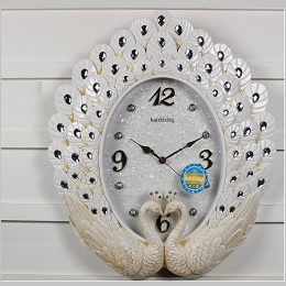 Đồng hồ treo tường hình chim công đẹp và giá rẻ tại TPCHM
