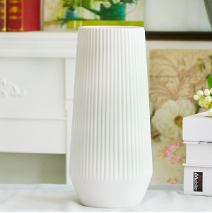 Bình sứ vân sọc trắng cao