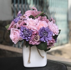 Bình hoa hồng kèm thược dược