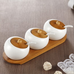 Bộ 3 hũ đựng gia vị khay gỗ 01  