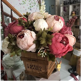Chậu hoa mẫu đơn gỗ