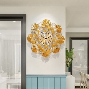 Đồng hồ treo tường phòng khách viền hoa sắt 05
