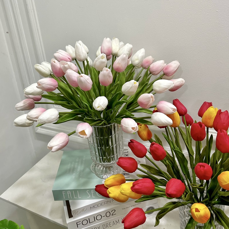 Hoa tulip giả bằng cao su đẹp như thật