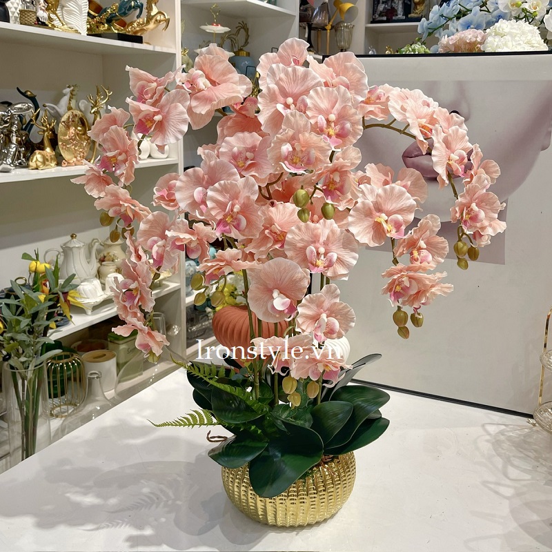 Bình hoa lan hồ điệp giả màu hồng cao cấp