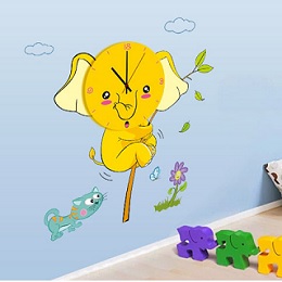 Đồng hồ dán tường phòng bé voi vàng