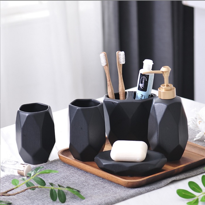 Bộ đựng đồ nhà tắm 5 món (2 màu đen trắng)