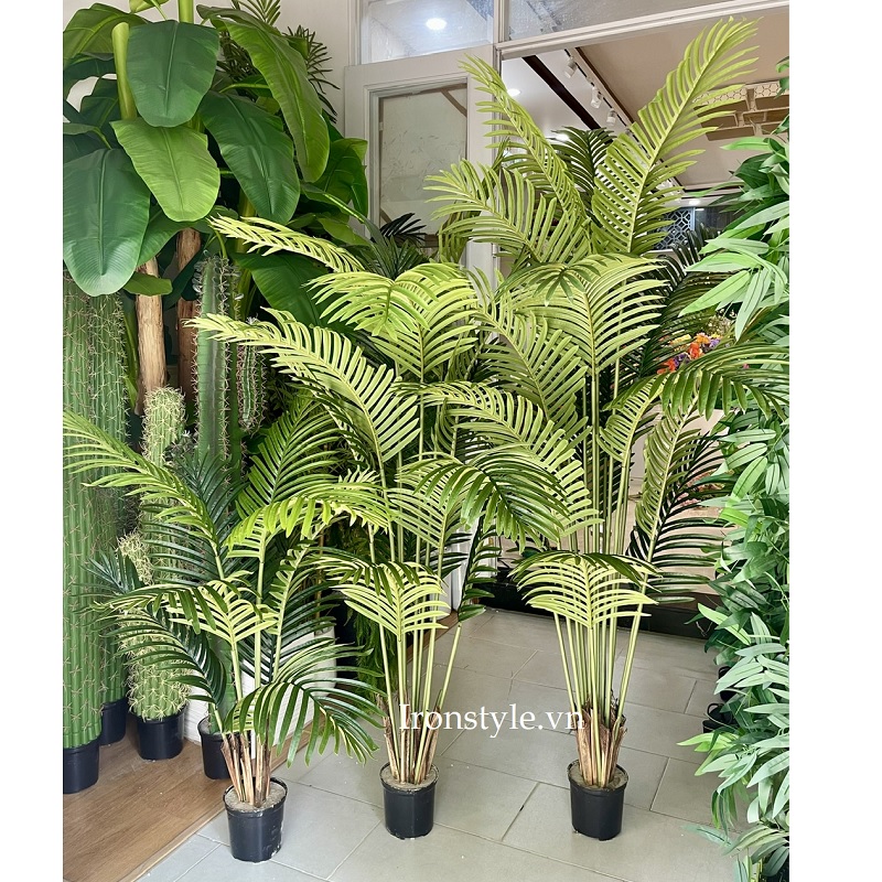 Cây dừa giả trang trí chậu nhựa đen