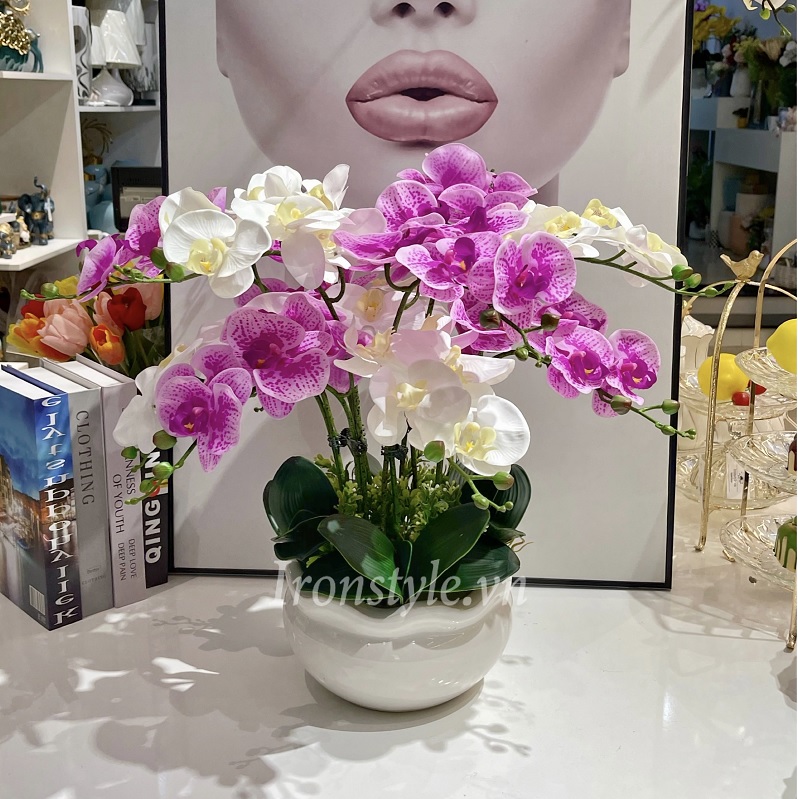 Chậu hoa lan hồ điệp giả nhỏ để bàn