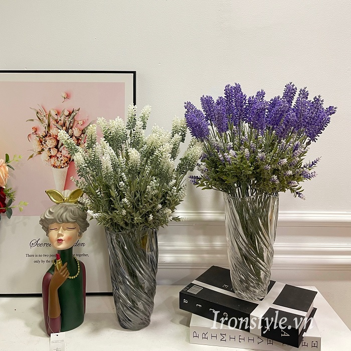 Cành hoa lavender tuyết giả