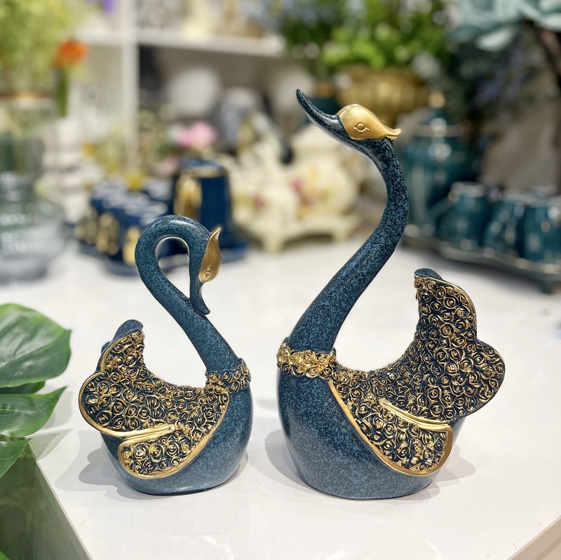 Tượng thiên nga đính đá trang trí xanh